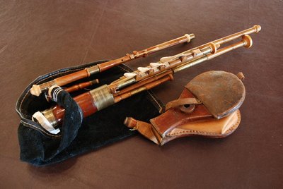 Set of uilleann pipes