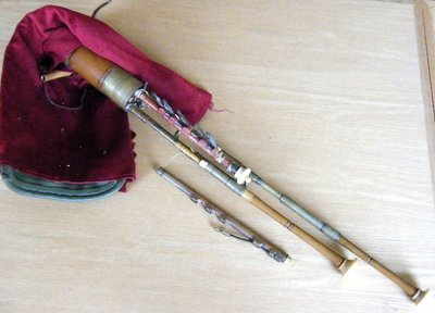 Set of uilleann pipes