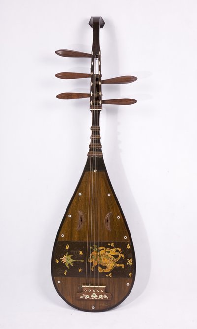 唐传正仓院五弦琵琶(仿) Five-fret Tangchuan Zhengcang Yuan pipa (replica)